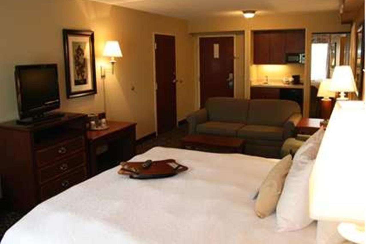 Hampton Inn Галлатин Экстерьер фото