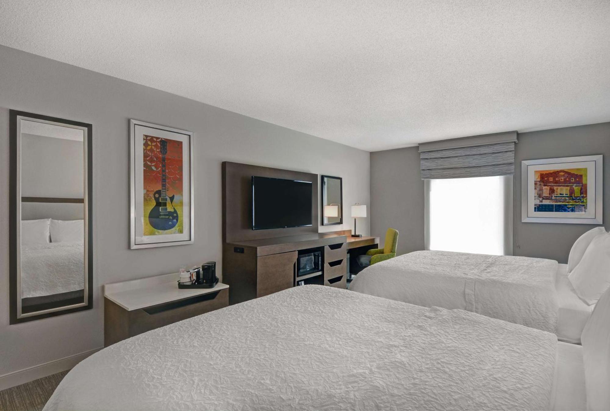 Hampton Inn Галлатин Экстерьер фото